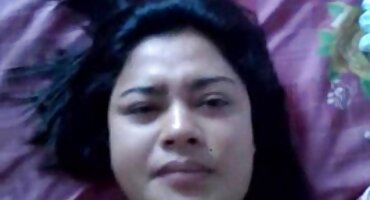 sex bú lồn vietnam Guy hentai hay rắm bạn gái trong một nhà hàng.